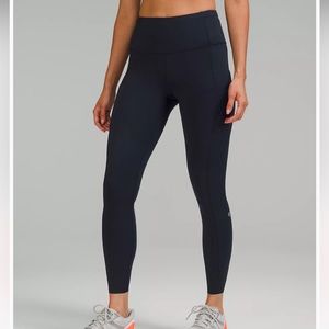 Fast and free Leggings crop 23” size 6